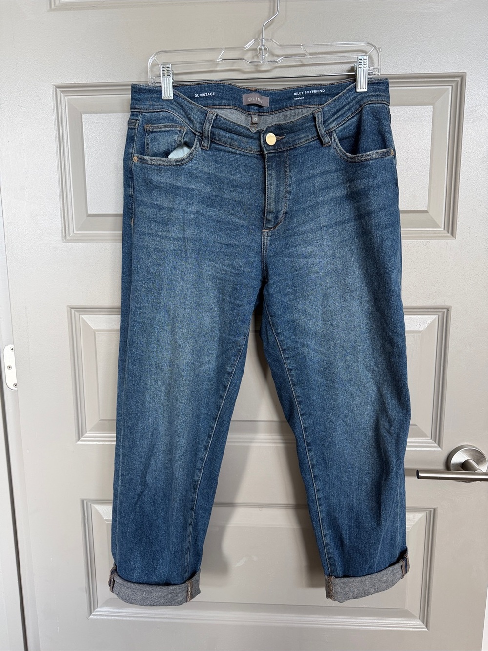 DL1961 Relaxed Boyfriend Jeans in Medium Blue Wash
